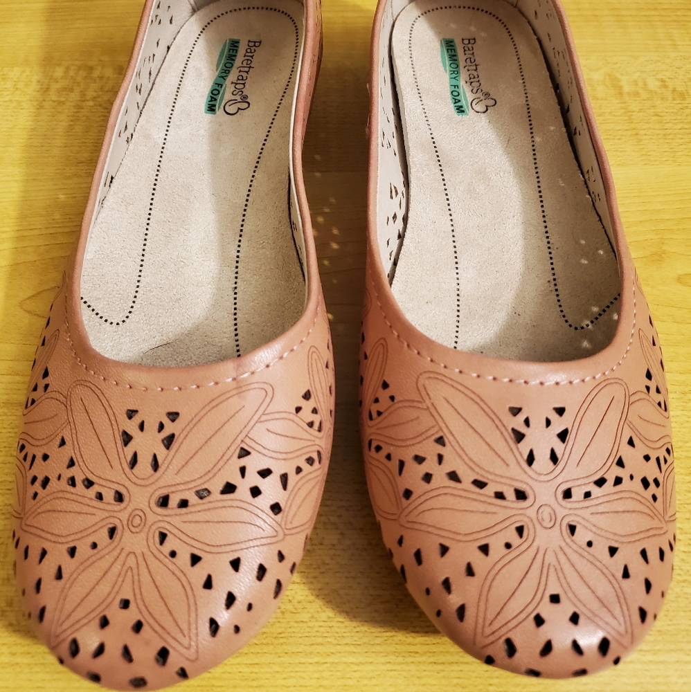 Baretraps memory foam